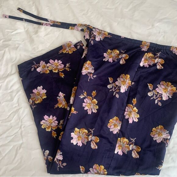Lauren Ralph Lauren Pajama Set Sz M Satin Finish Blue with Floral Print - Picture 4 of 13